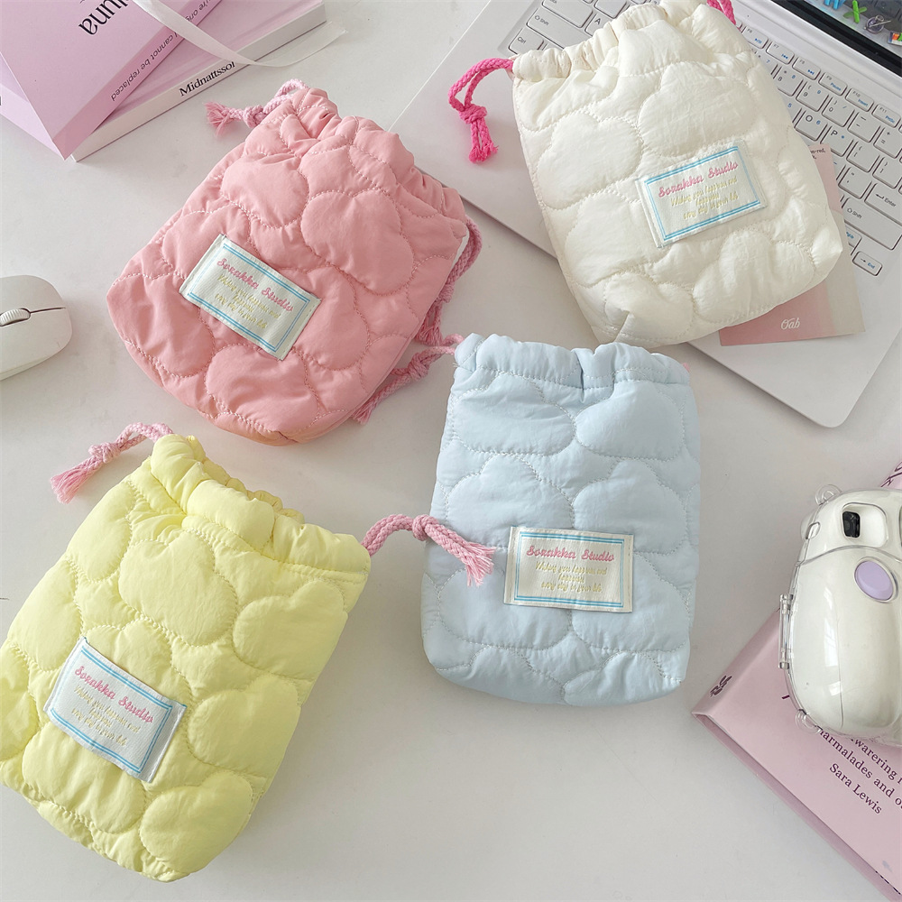 51121 ins Cute quilted cotton camera storage bag, ccd Polaroid storage bag, soft, shockproof and dust-proof small bag Specification drawing