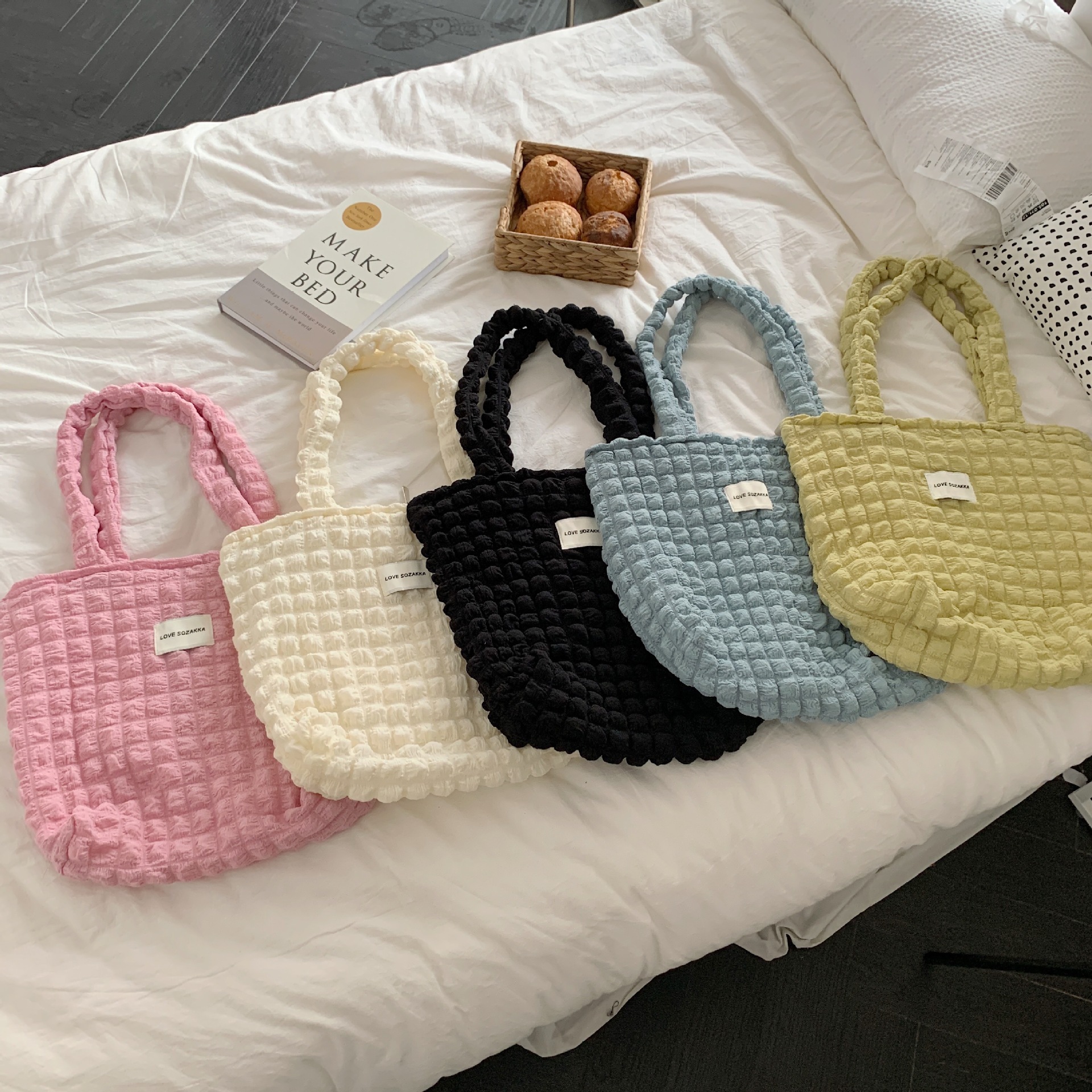 2755 Japanese-style fashionable cloud bubble flower single-shoulder bag for girls, simple handbag, large capacity canvas bag for girls full figure