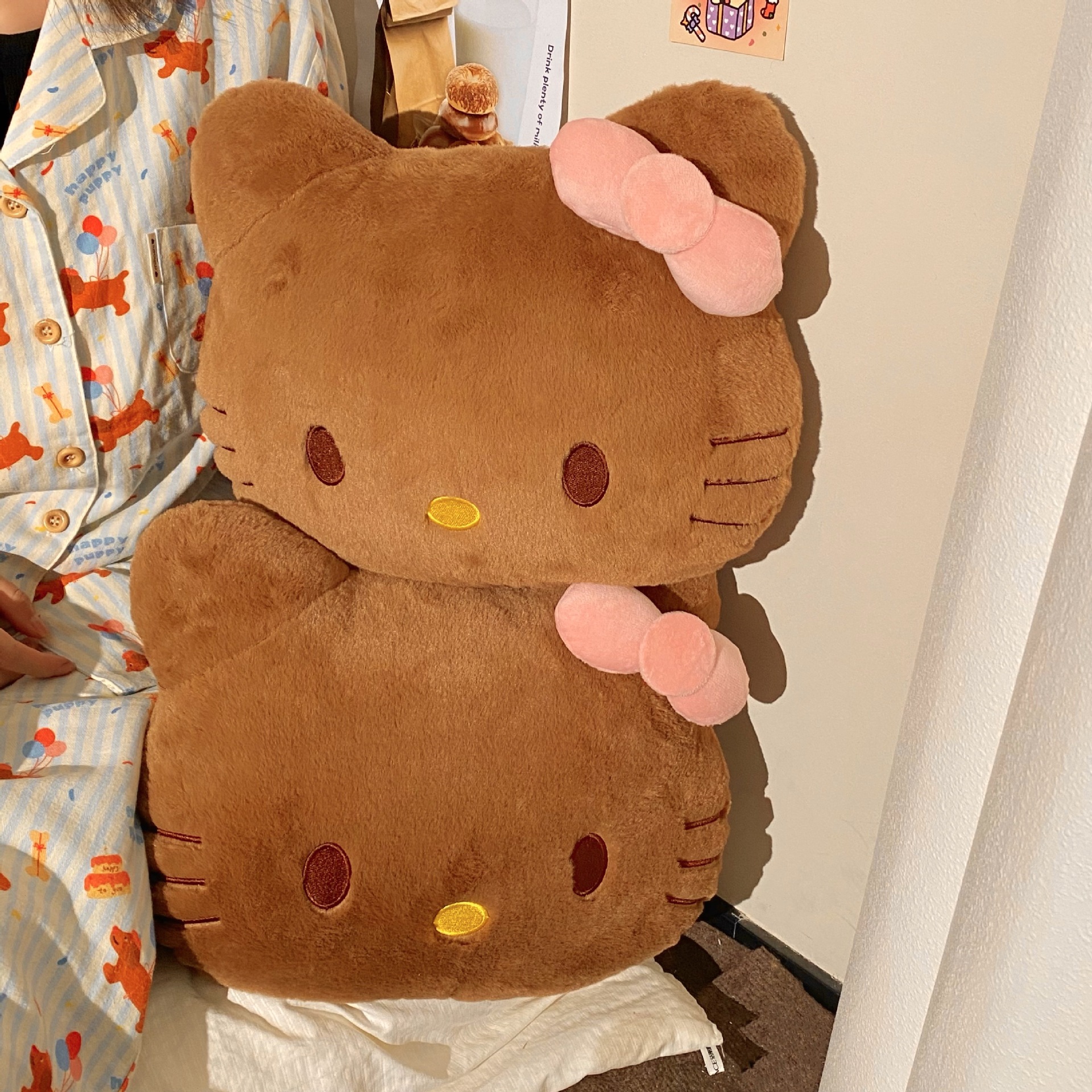 Cute black fur cat pillow, dormitory headboard throw pillow, sofa backrest cushion, car waist cushion, decorative plush toy details Picture