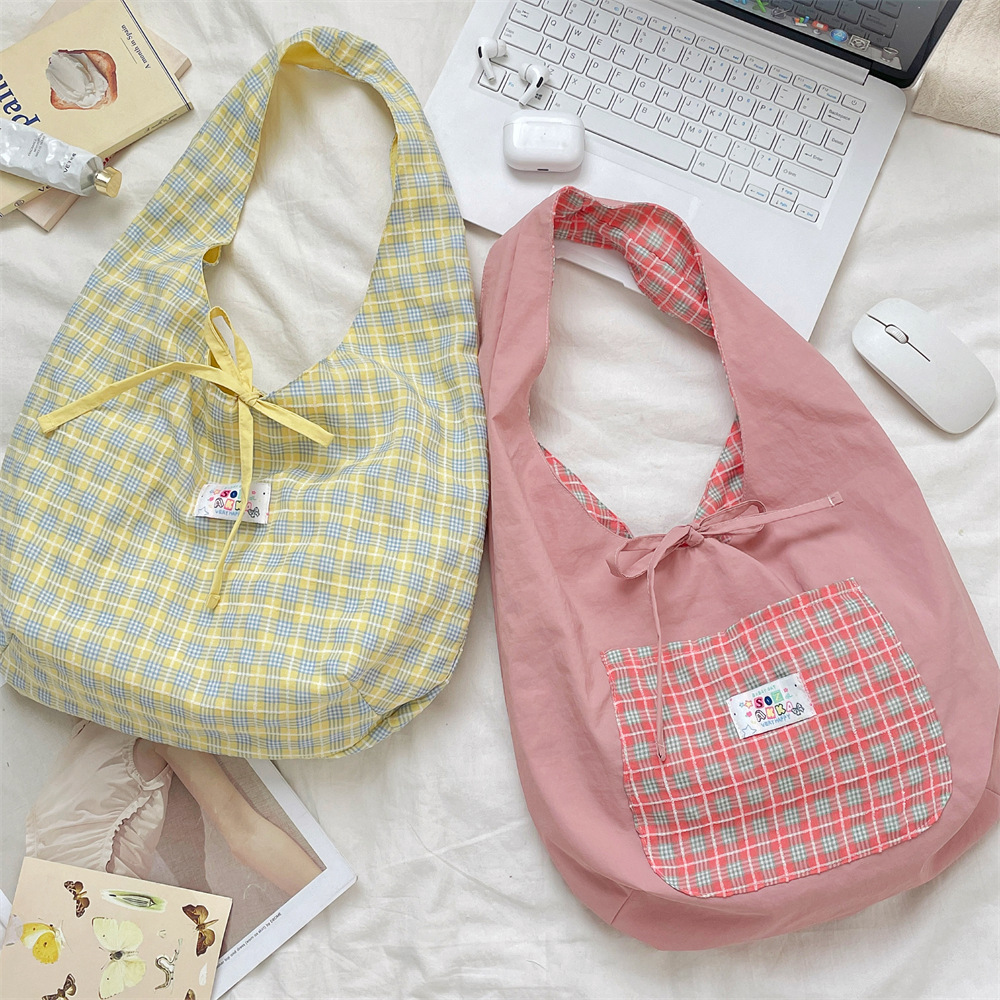 56142 Summer New Style checkered Korean version double-sided backpack, artistic and lightweight, college student single-shoulder heart bag details Picture