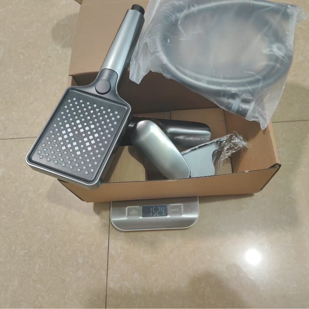 Amazon cross-border large-panel pressurized showerhead with three Settings and high water output for hotel bathing, flower drying and showerhead Specification drawing