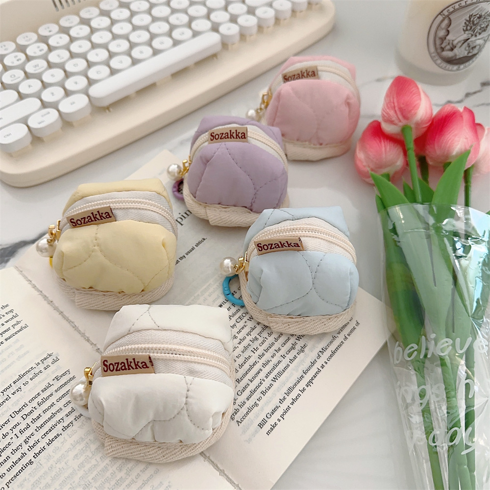 31221 Cute cartoon new earphone case quilted soft shell, suitable for AirPods case earphone case full figure