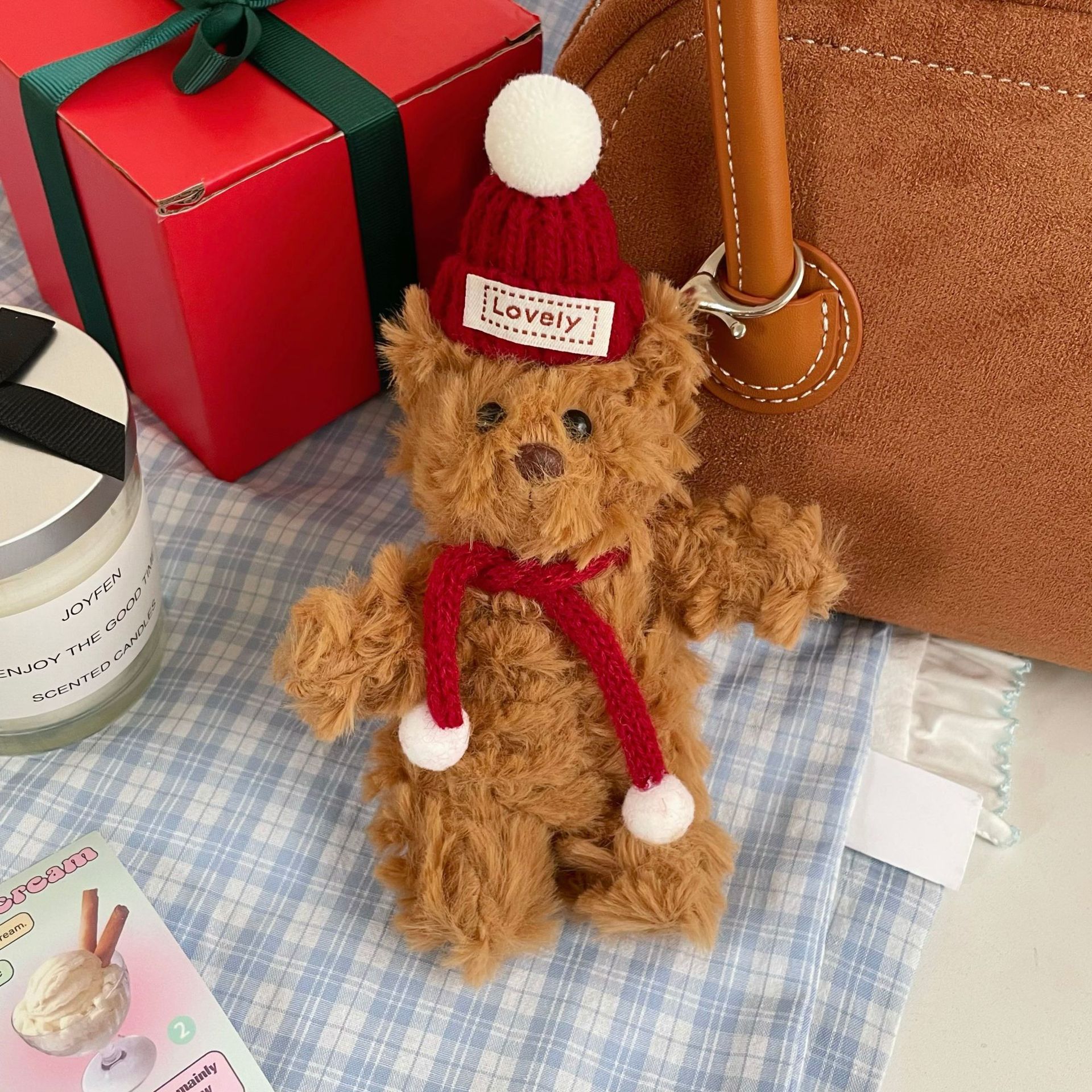Xiaohongshu same style ~ Cute Barcelona Bear keychain New Year and Christmas bear doll bag pendant gift Application Scenario