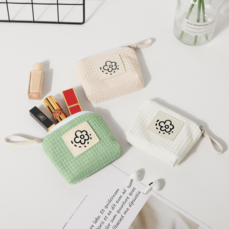 Ww Japanese-style cute and simple waffle coin purse, small and portable wrist bag for women, summer flowers, 2024 new style Application Scenario