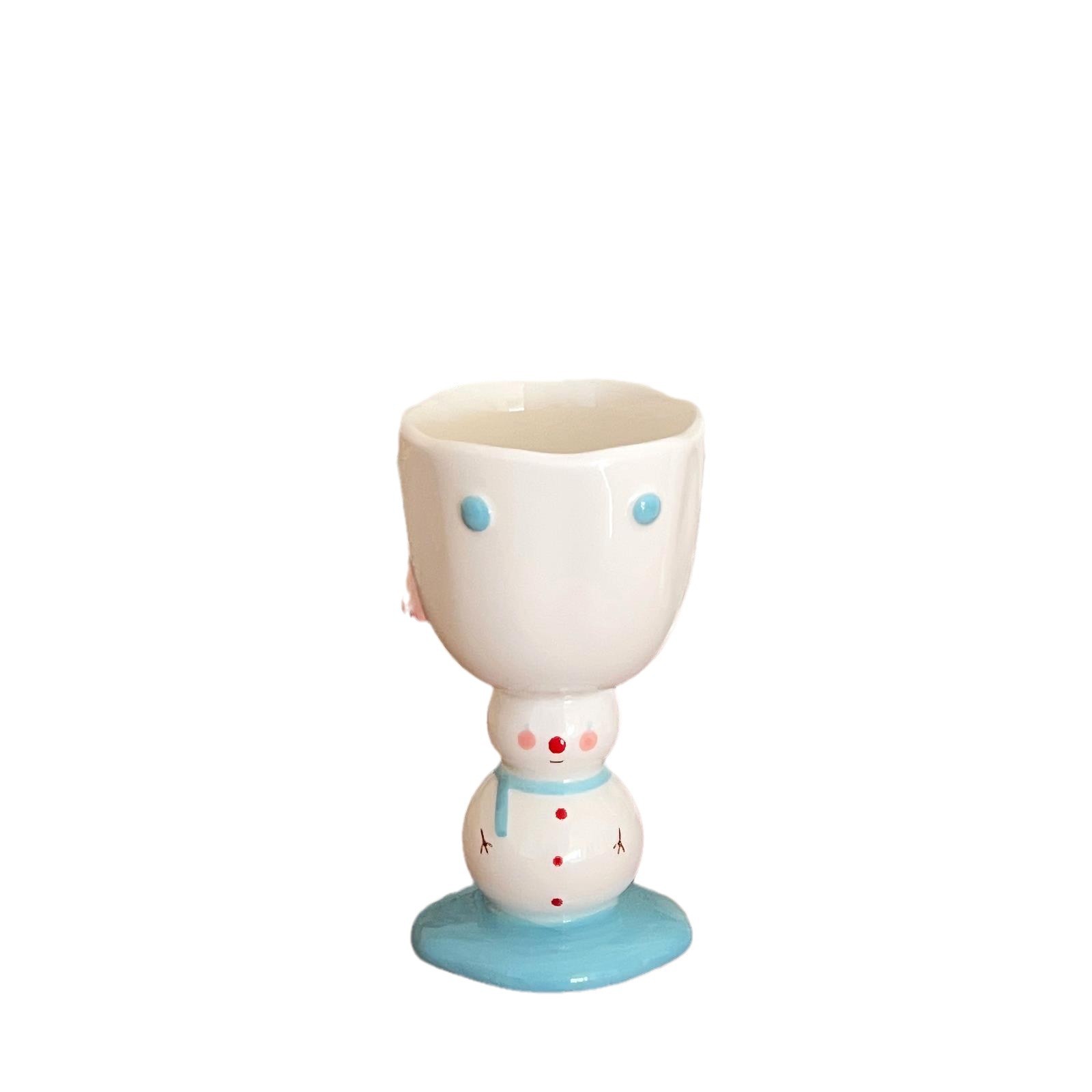 A cute Christmas three-dimensional snowman-shaped hand-painted highball cup with a high level of appearance. A creative gift for friends as a souvenir Item Picture