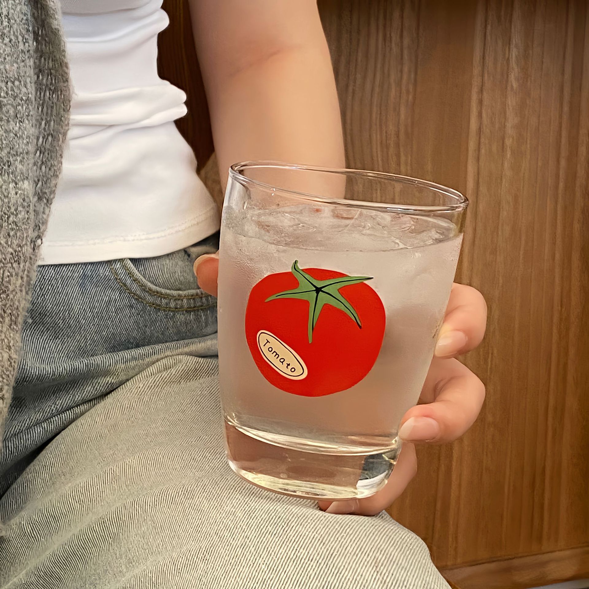 High-appearance-level tomato glass cup, Korean ins style thick-bottled household drinking cup, simple and transparent milk cup, juice cup details Picture