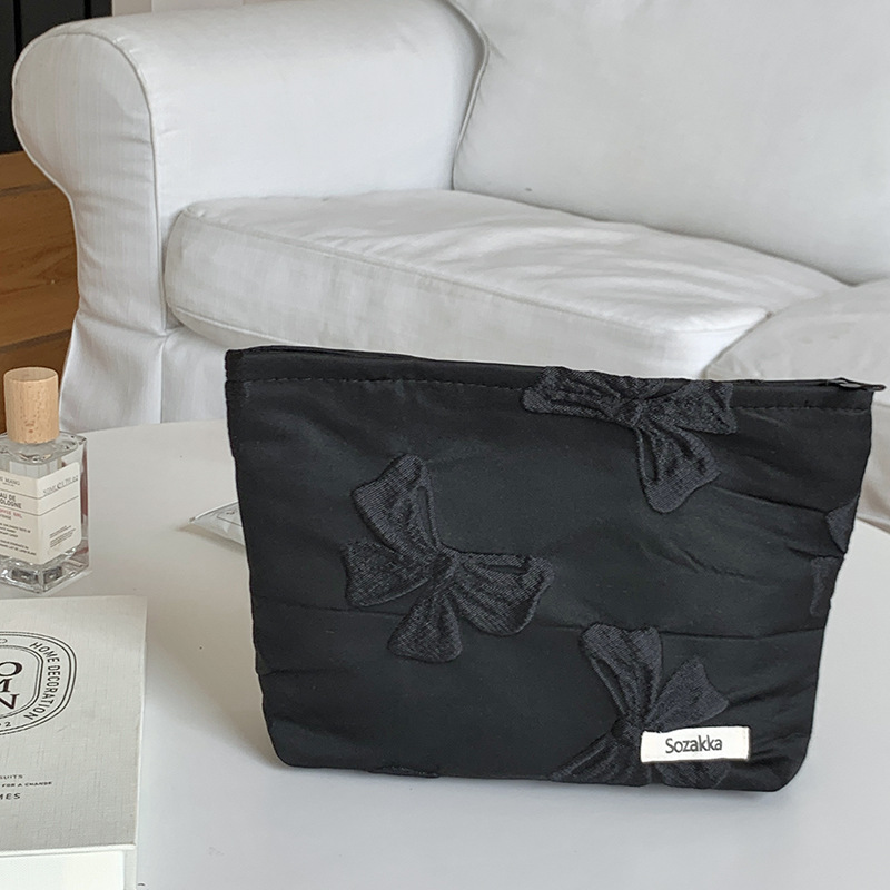 111121 Korean dark-patterned butterfly cosmetic bag, portable storage bag, zipper women's bag, coin purse, shopping and walking bag full figure