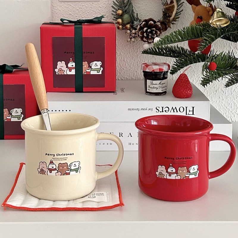 ins New Year and Christmas mugs, new cartoon bear ceramic cups, coffee cups, couple water cups, gift box set cups full figure