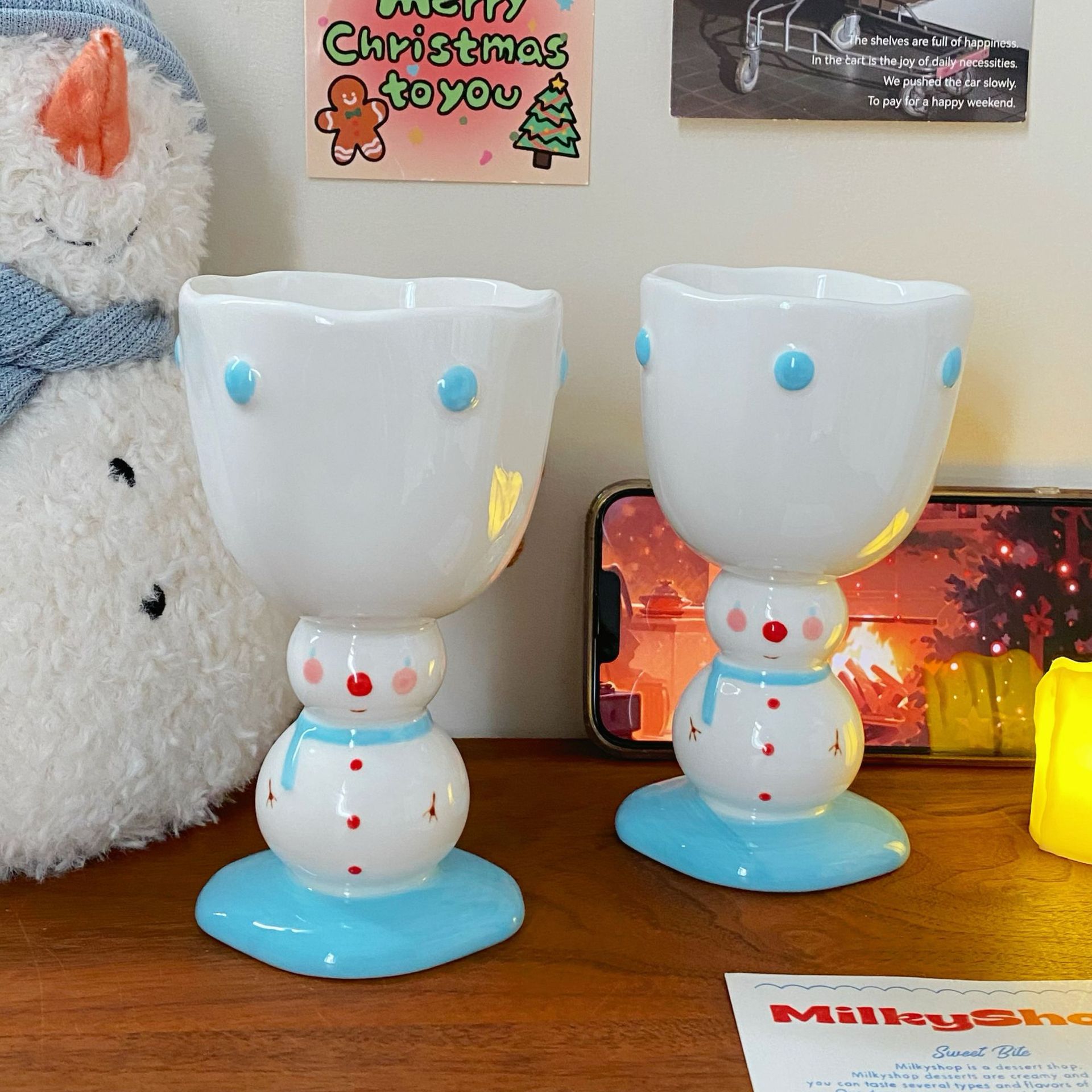Cute scarf, little snowman, tall glass, hand-painted ice cream, ceramic mug, souvenir, couple coffee, water cup Application Scenario