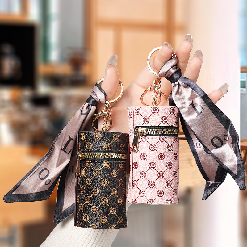 High-end coin purse pendants, earphone cases, lipstick mini keychain bags, retro bucket-mouth red envelopes, and simple pendants are now available details Picture