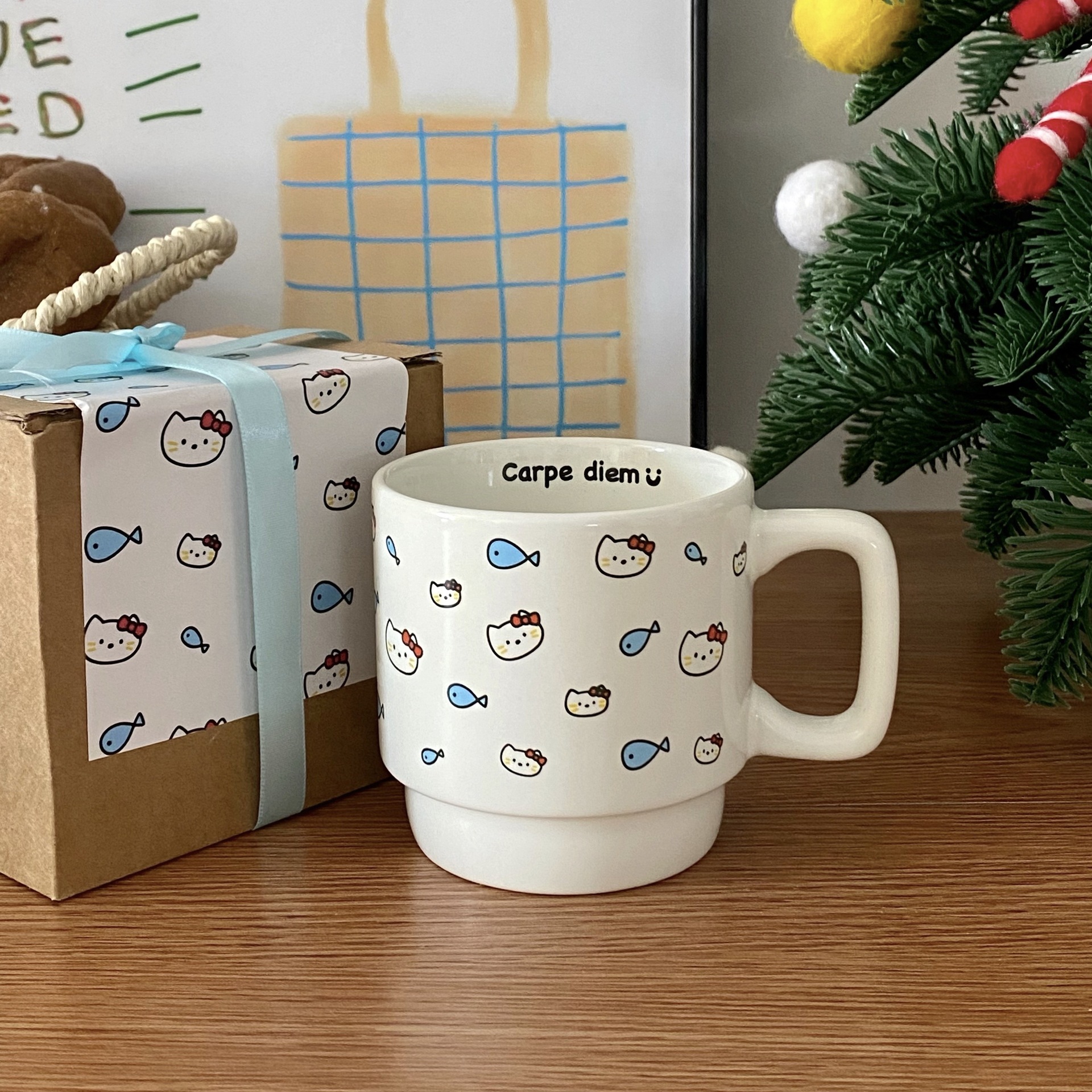 Original cartoon cute ceramic mug for cats eating fish, coffee cup as a gift, water cup Specification drawing