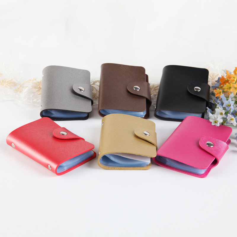 Cangnan card bags are commonly used simple wallet card bags for men and women, wholesale card cases, advertising gifts and giveaways Application Scenario