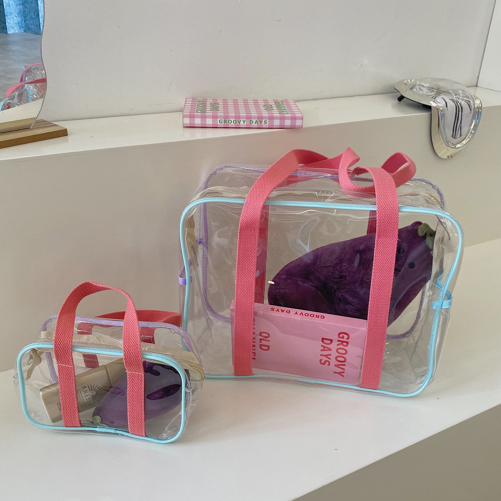 Korean InS-style transparent macaron jelly bag, summer large-capacity waterproof swimming hand-held beach bag for vacation full figure