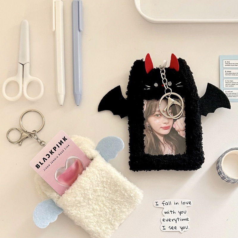 Ins-style couple plush ID card holder, cute animal campus meal card, love bean card, photo portable pendant Application Scenario