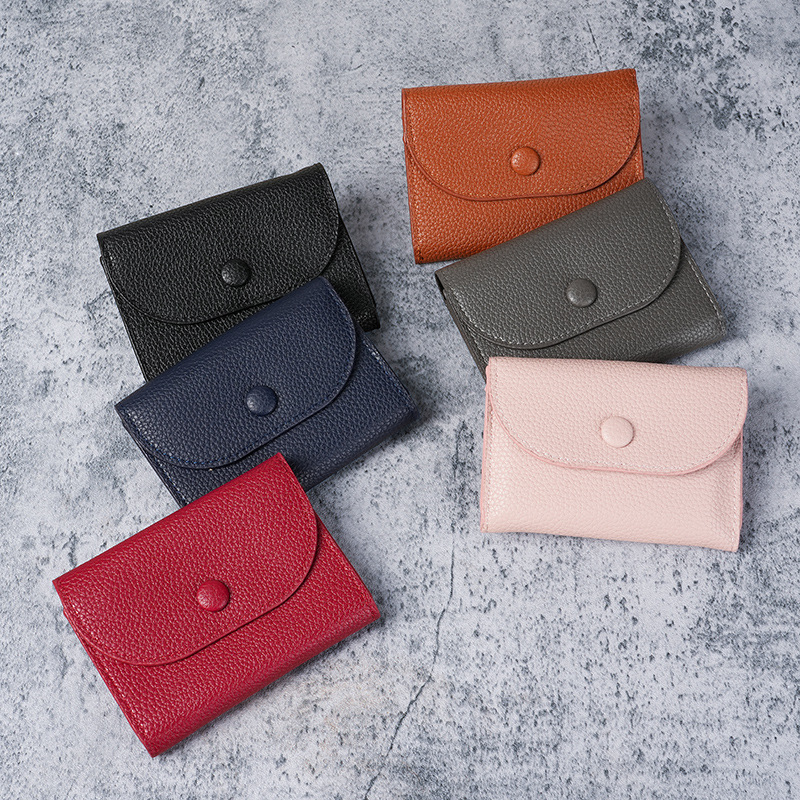 New short wallet, 30% off for women. Multi-functional small wallet, fashionable mini Korean version, girl student coin purse, card case for women Application Scenario