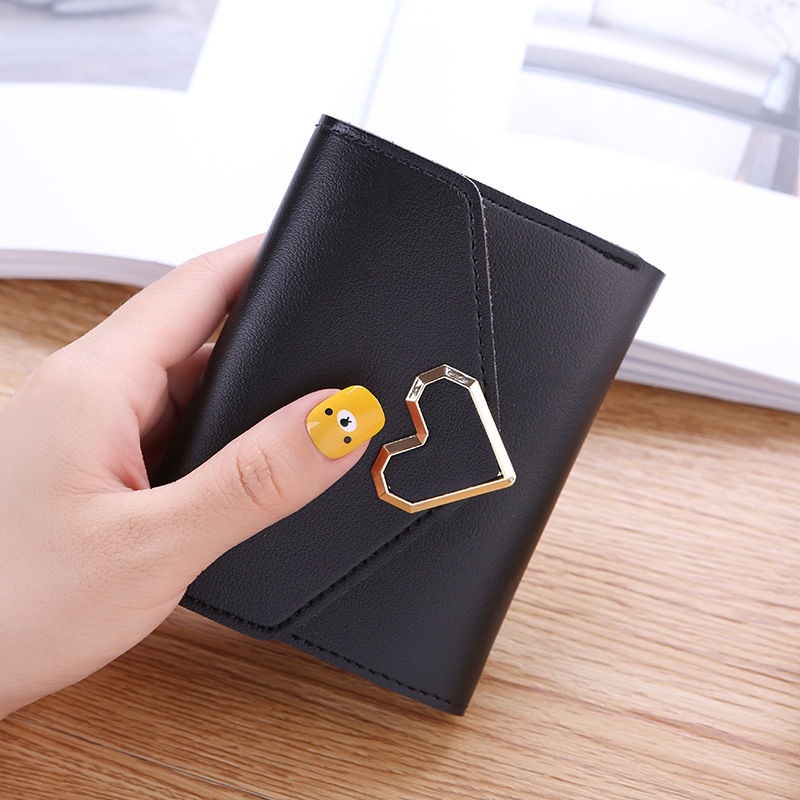 Wholesale 2020 new retro and fresh metal heart-shaped short summer small wallets for women and students at 30% off Application Scenario