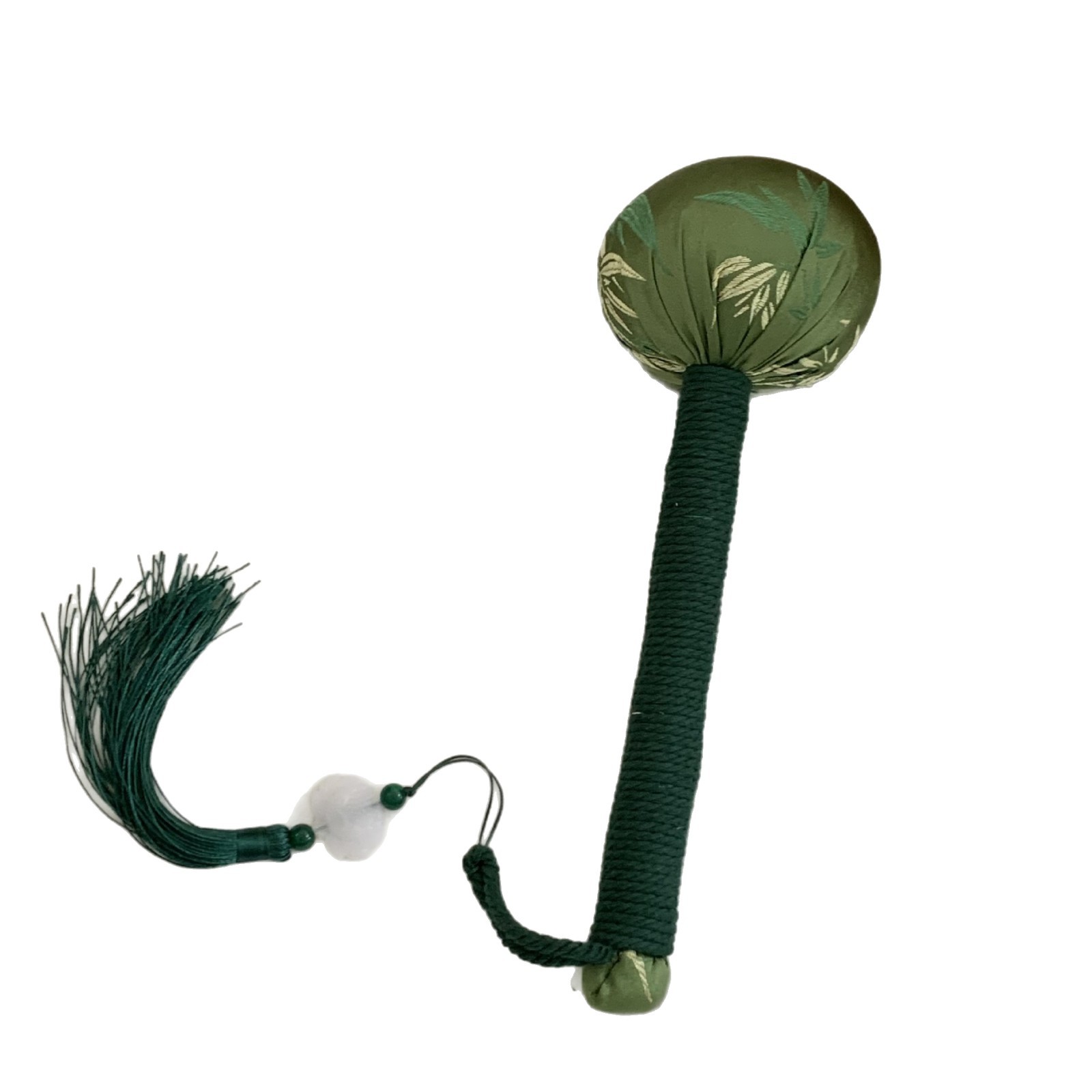 The Chinese-style willow leaf and mugwort hammer is a hand-held moxibustion hammer that massages the shoulders and neck. The tapping stick patts the meridians of the eight deficiencies and taps the cervical vertebrae Item Picture