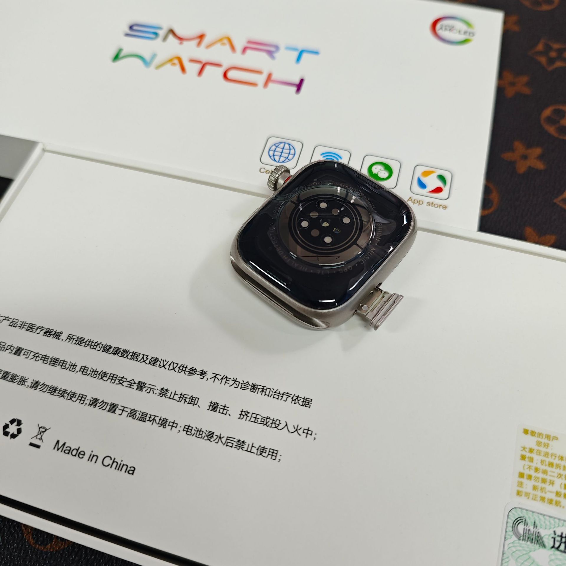 Source factory cross-border XH022 positioning wechat Douyin 180° rotating camera SIM card phone smartwatch details Picture