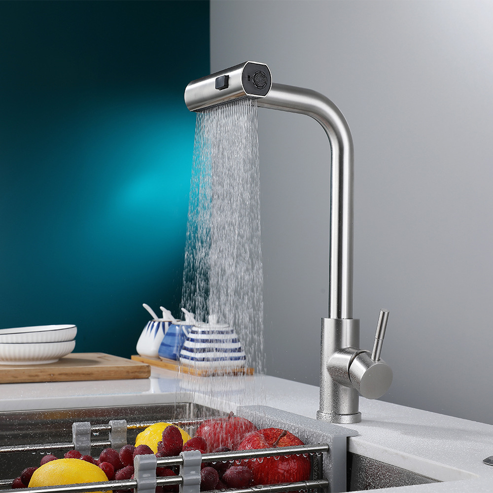 Feiyu Kitchen's pull-out faucet can be rotated in three Settings for water flow. 304 stainless steel sink, sink, and hot and cold faucet full figure