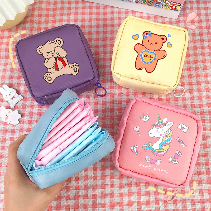 High appearance level, large-capacity portable sanitary napkin storage bag, cute and girlish heart, menstrual and menstrual care bag, sanitary napkin tidying bag details Picture