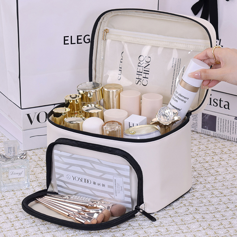 French-style light luxury high-end chanel-style makeup bag, travel portable large-capacity cosmetics storage bag, toiletry bag Application Scenario