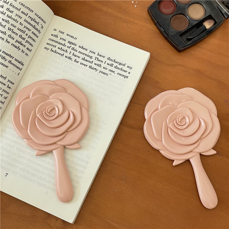 A small rose-flowered makeup mirror with a girlish heart, a portable handheld mini touch-up mirror, and a small mirror for students to carry around Specification drawing