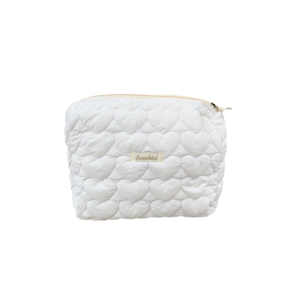 37293 New style makeup bag, large-capacity quilted cotton heart storage bag, cute and portable toiletry bag, shopping clutch bag Item Picture