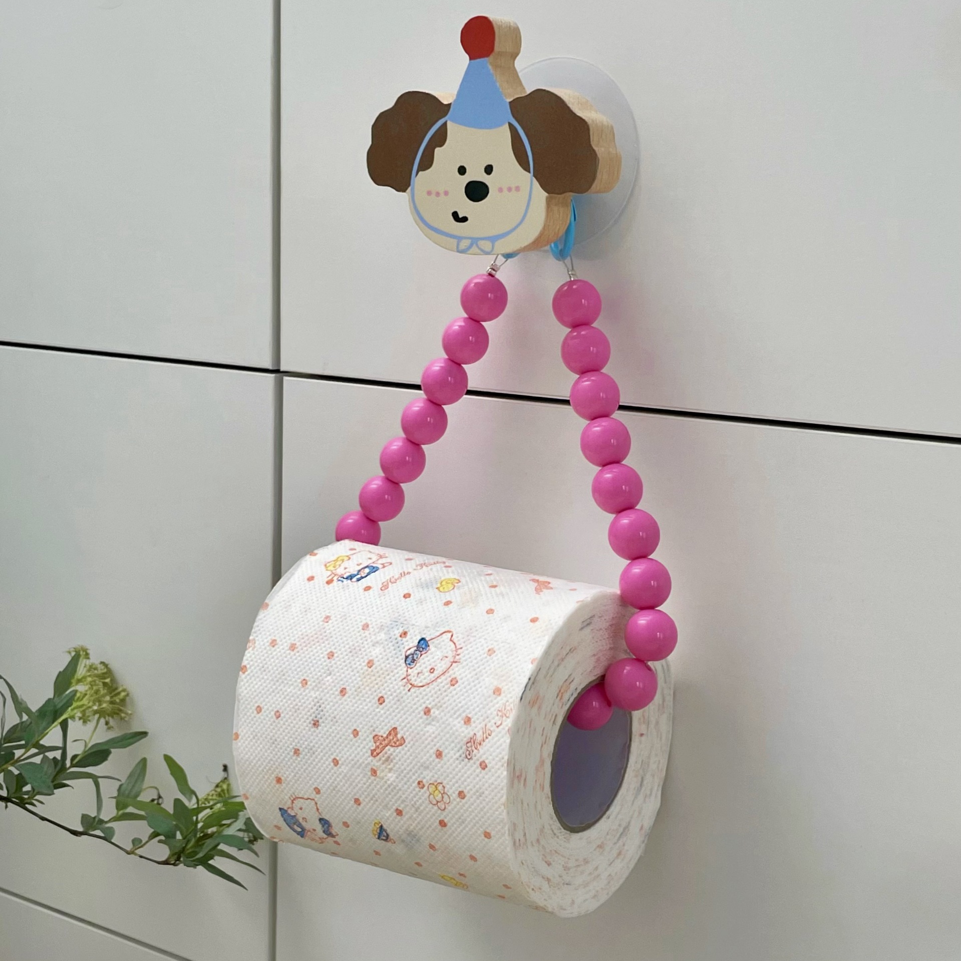 Dopamine rose red beaded chain, bathroom face towel roll paper, hanging beaded chain, creative decoration, wall-mounted shelf full figure