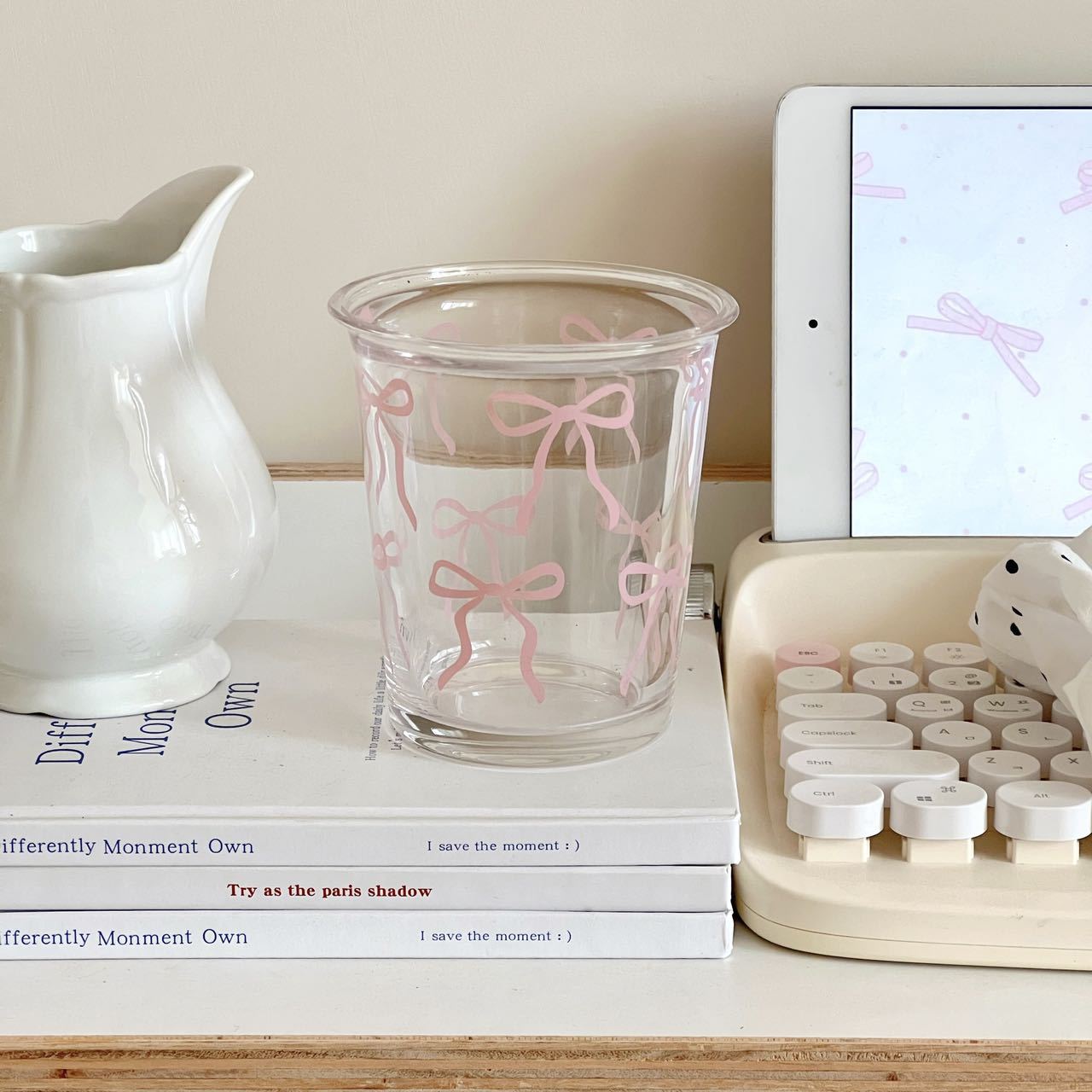 Summer bestsellers: bow-shaped transparent glass water cup, girlish cold drink cup, breakfast coffee cup, juice cup Application Scenario