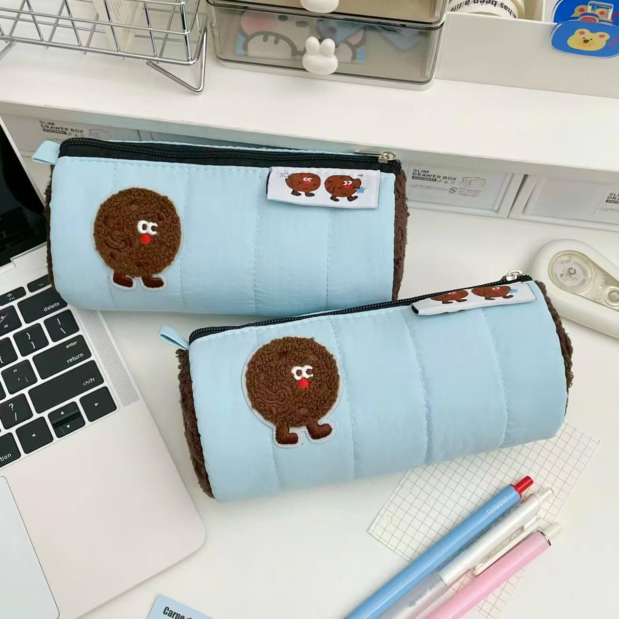 Creative mint thin cookie pen case, cute ins, high appearance level, large capacity cylindrical stationery bag for junior and senior high school students full figure