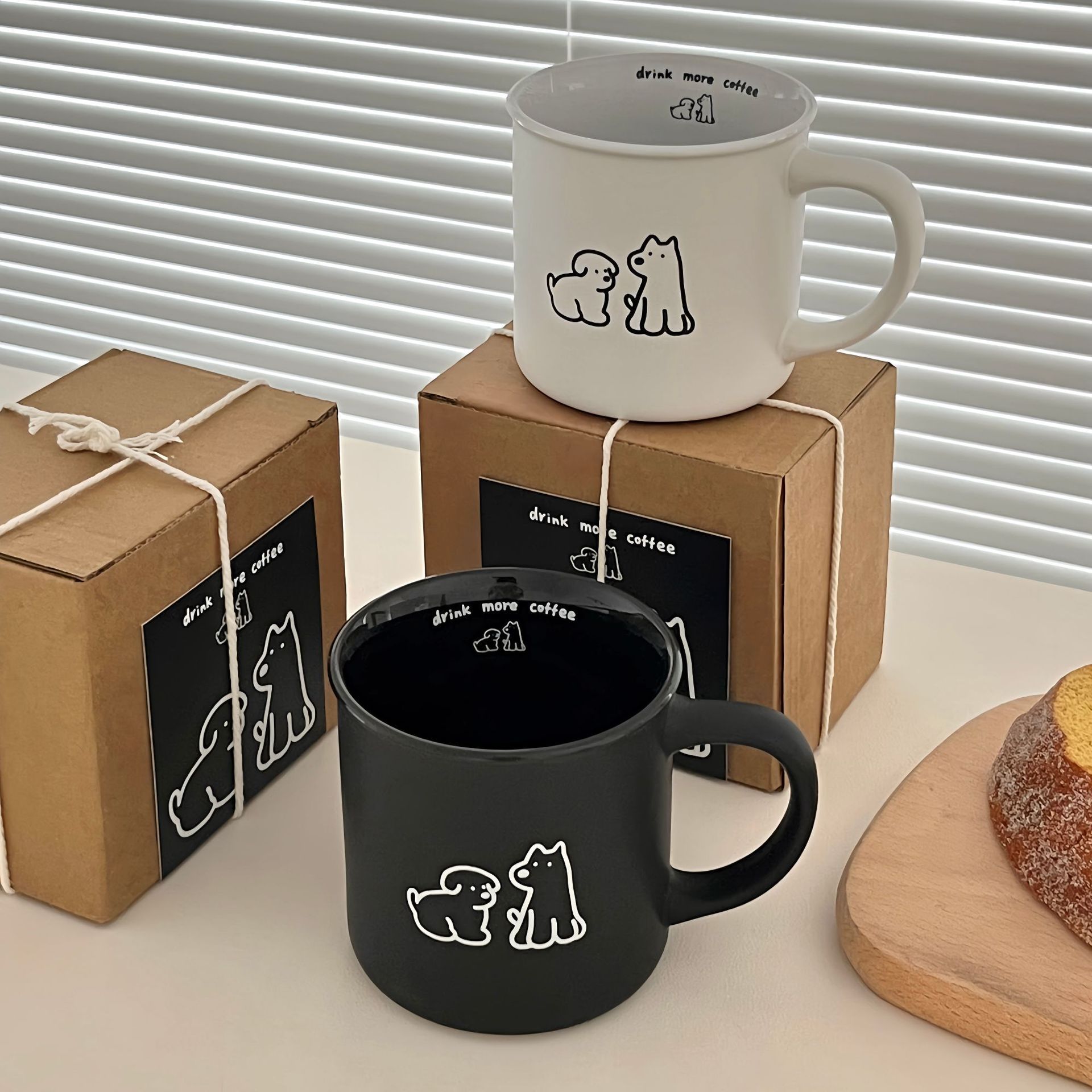 High-end frosted puppy mug, Korean version of ins breakfast coffee cup, ceramic cup, black and white couple cup gift box set full figure
