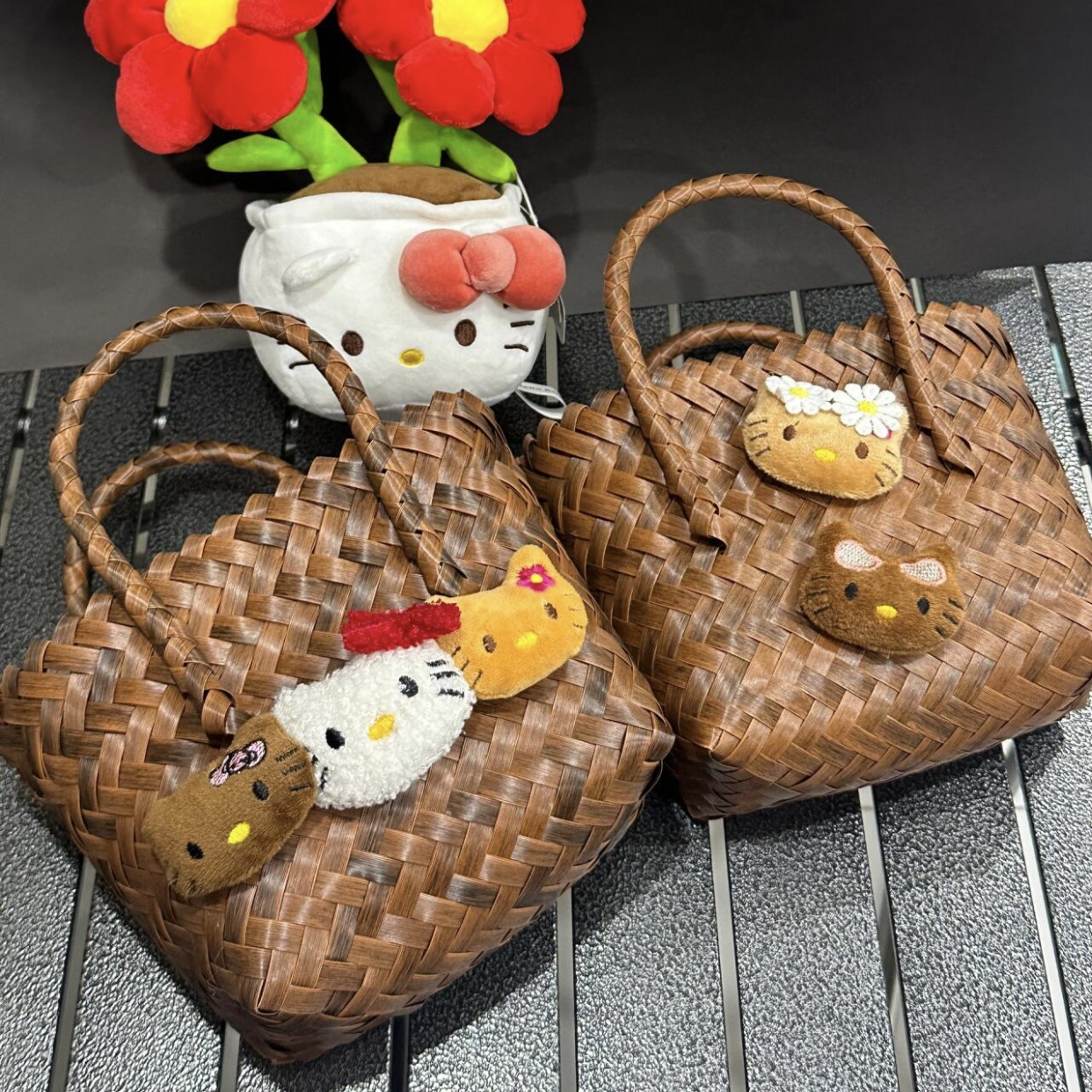 High-end beach bag, homemade summer cat, handcrafted with rattan imitation, cute vegetable basket, extra thick handbag for women full figure