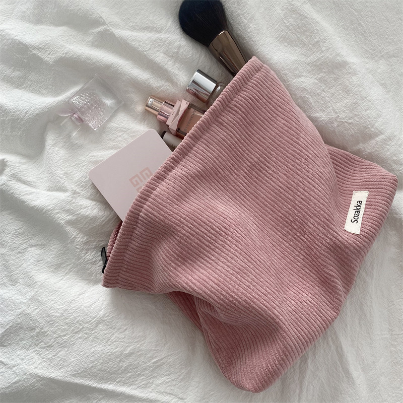 13161 Corduroy makeup bag for women, large-capacity lipstick touch-up, loose change, mobile phone, portable hand-held bag, solid color storage details Picture