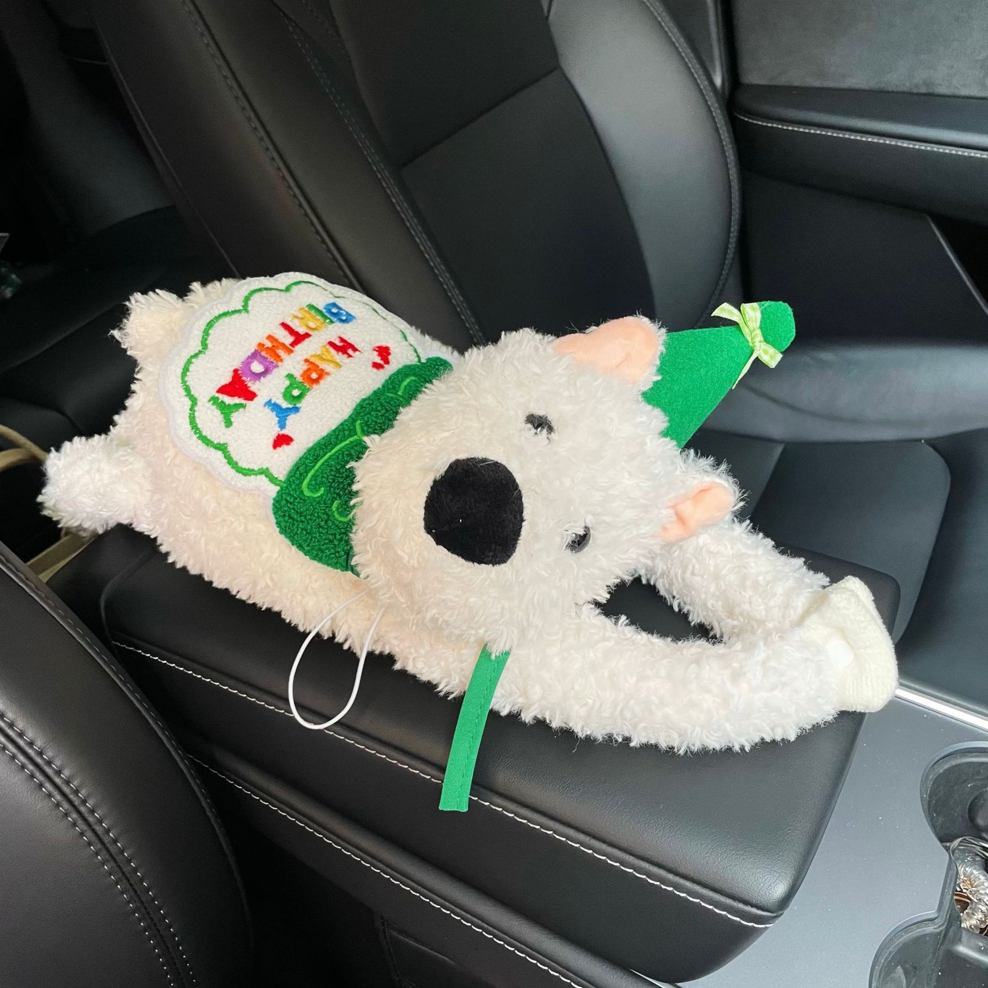 2024 New model West High Ground Puppy Car armrest Box Tissue Box Hanging car Tissue doll Specification drawing