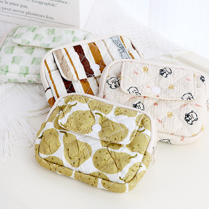 Retro square quilted cotton-padded portable storage bag, cute and soft coin purse, lipstick storage bag, makeup bag full figure