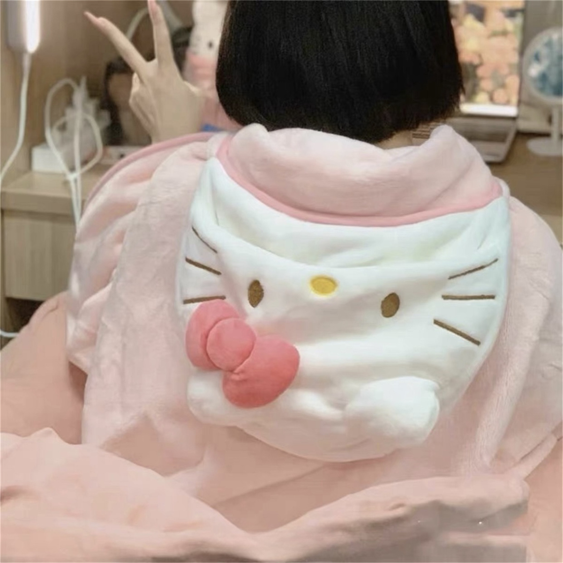 New cartoon cat blanket, summer office nap air conditioning blanket, nap magic tool, coral fleece shawl blanket full figure
