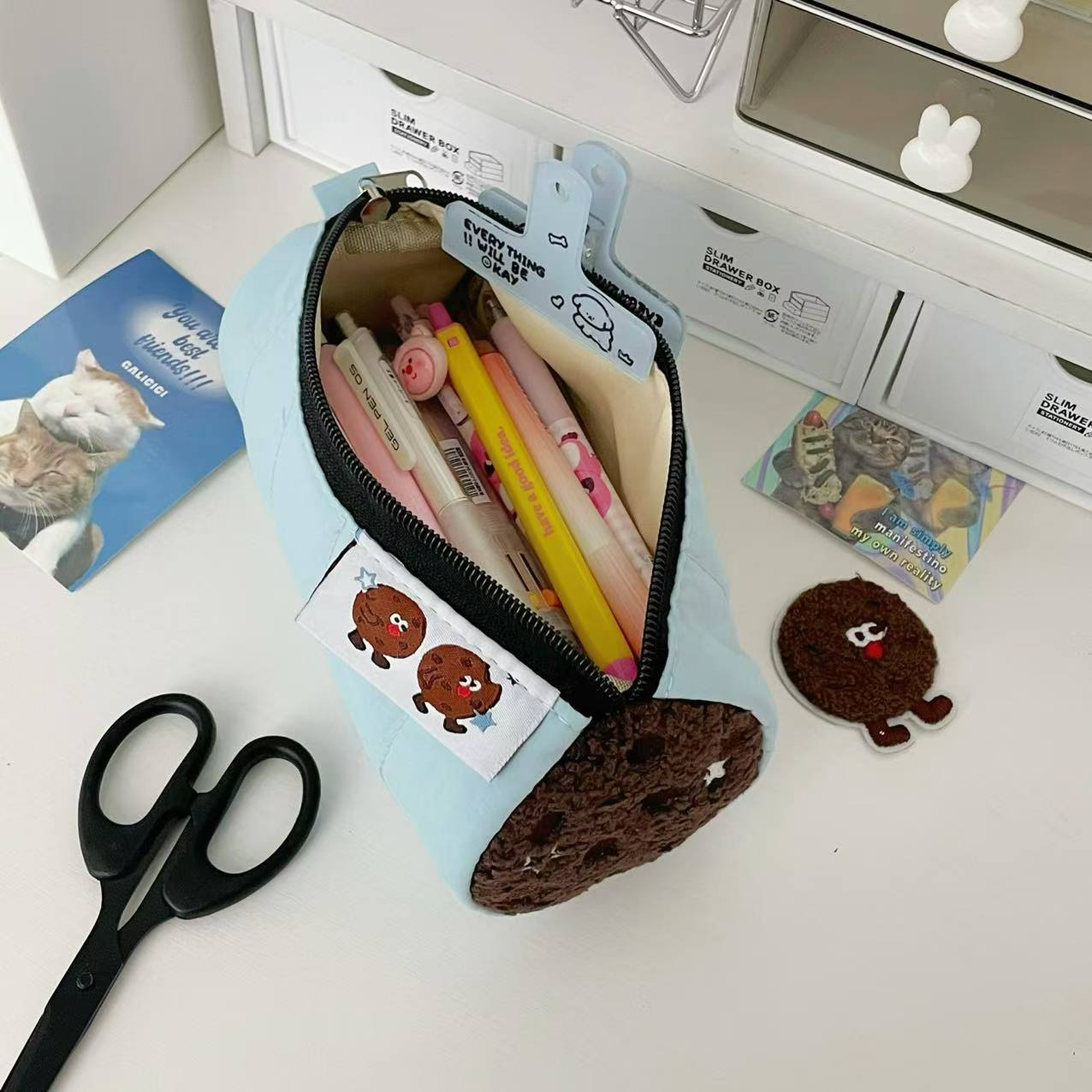 Creative mint thin cookie pen case, cute ins, high appearance level, large capacity cylindrical stationery bag for junior and senior high school students details Picture