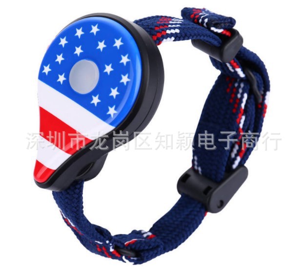 The smart bracelet pokemon go plus automatically captures and flips the supply station Specification drawing