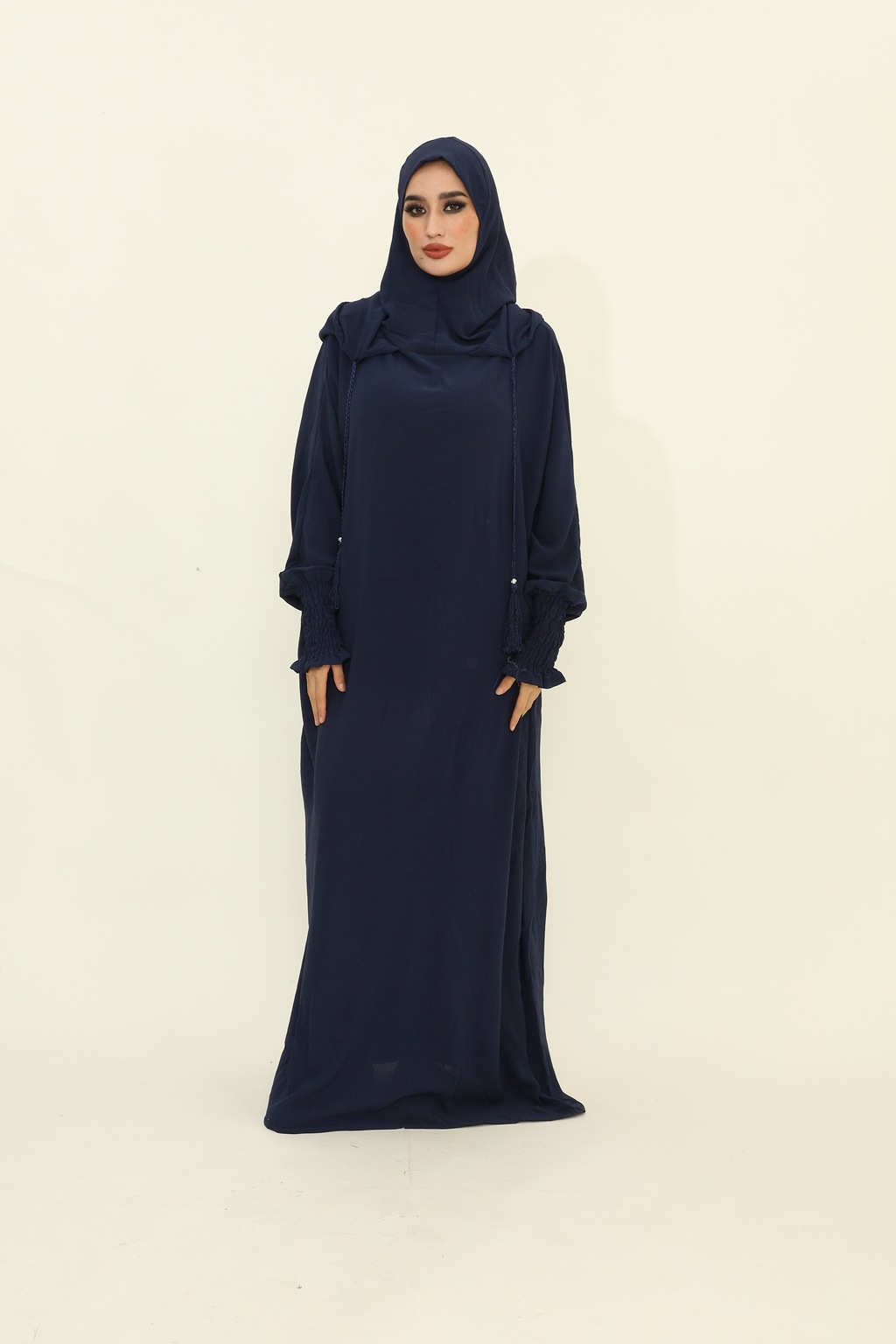 Aliexpress TEMU large size ice silk crumpled chiffon fabric breathable solid color double hat women's prayer robe, large robe abaya long robe Women's hooded Muslim details Picture