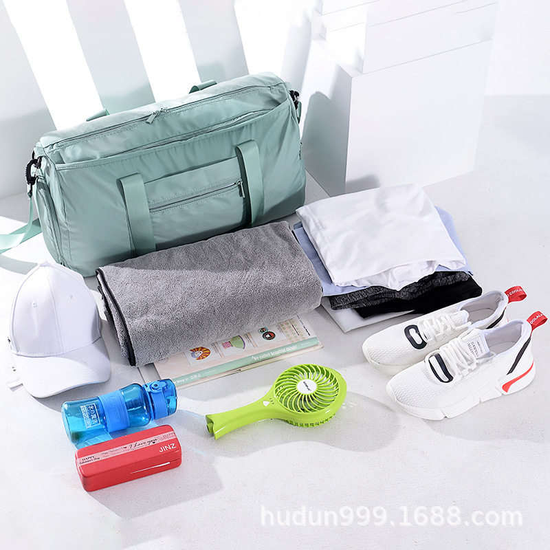 Cross-border memory fabric travel bags, shoe bags, large-capacity crossbody sports handbags, fitness bags are in stock and can be printed with logos Application Scenario