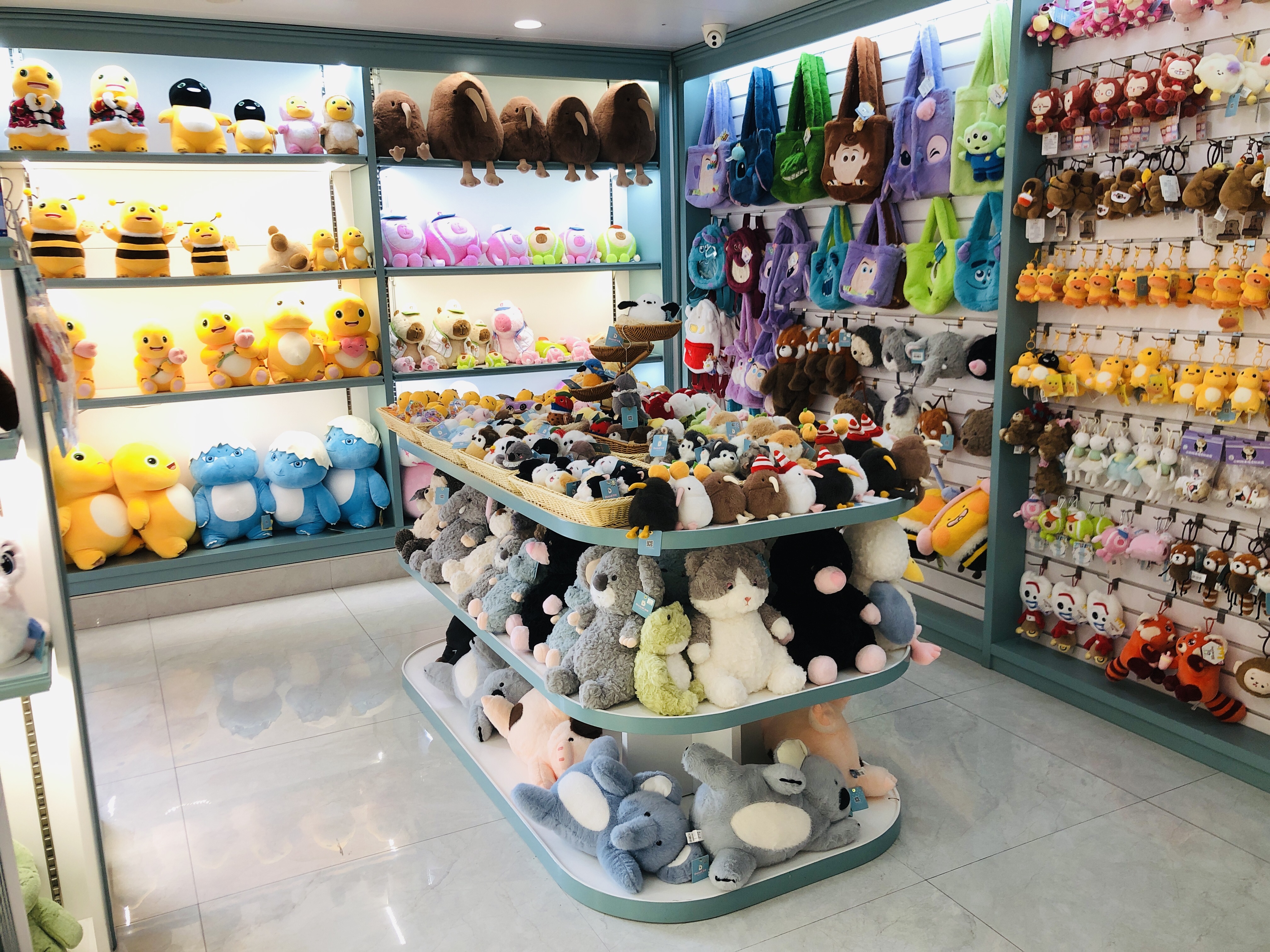 How much I love toys! describe pic - 8