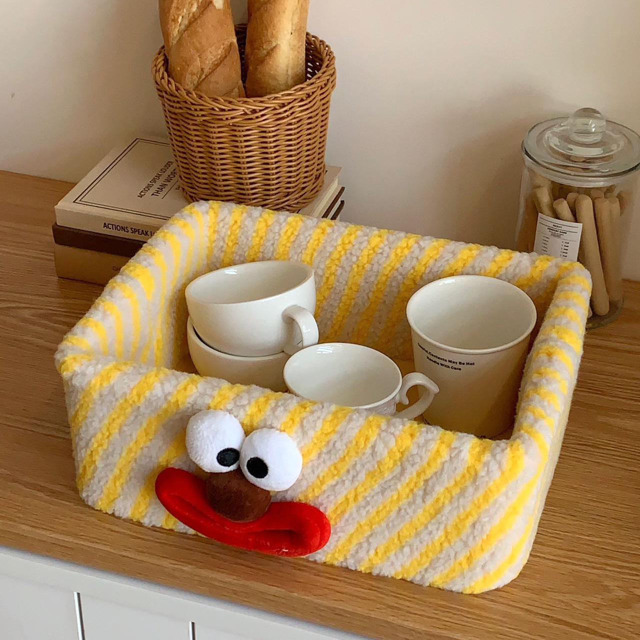 Creative clown storage box, the same style as Xiaohongshu's sheepskin desktop, storage basket for sundries, jewelry and cosmetics Item Picture