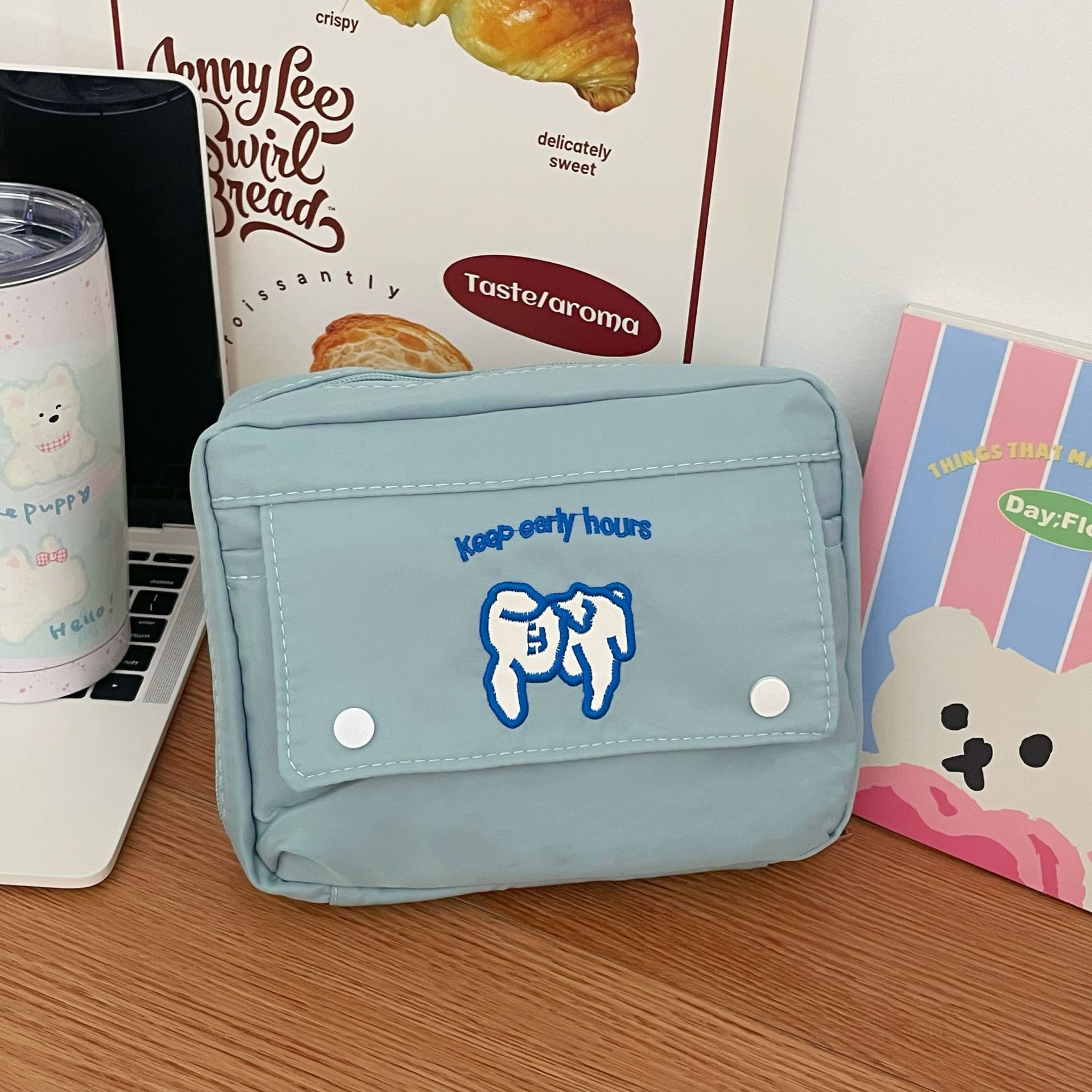 High appearance level, large-capacity pen case, cute planner bag, multi-functional stationery bag for girls, stationery box for junior high school and primary school students Application Scenario
