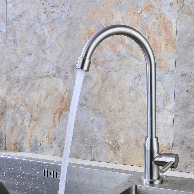 The stainless steel 304 kitchen single-cooling faucet for foreign trade is a household kitchen sink for washing dishes and vegetables. The faucet can be rotated Application Scenario