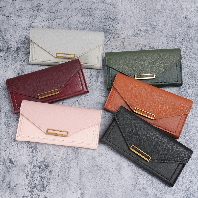 This 2024 new women's Korean-style trendy, long, fresh and multi-functional clasp thin coin purse is a retro Japanese and Korean style Application Scenario