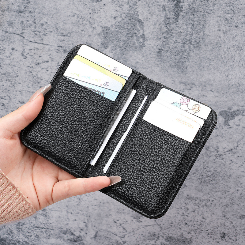 The manufacturer offers wholesale of new types of card cases for men, which are portable, thin and small, and for women, they are exquisite and high-end details Picture
