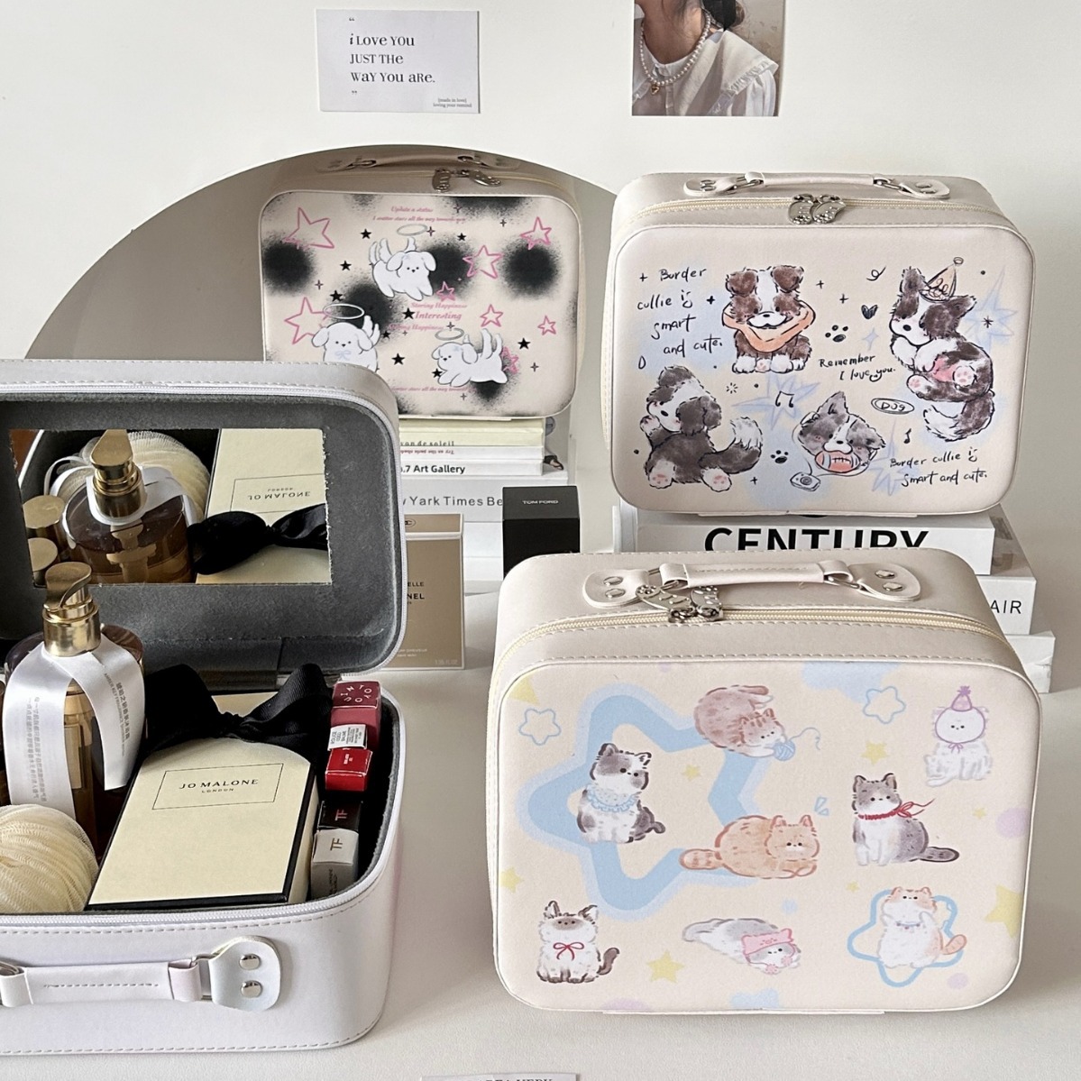 Cartoon makeup box, high appearance level, large-capacity portable skin care product organization and storage box, storage suitcase, makeup bag details Picture