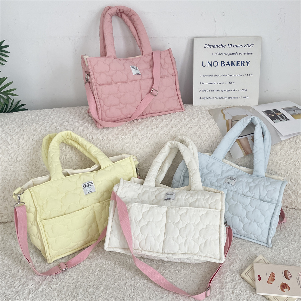 55144 Korean ins quilted soft new large-capacity handbag for going out, lightweight crossbody single-shoulder bag full figure