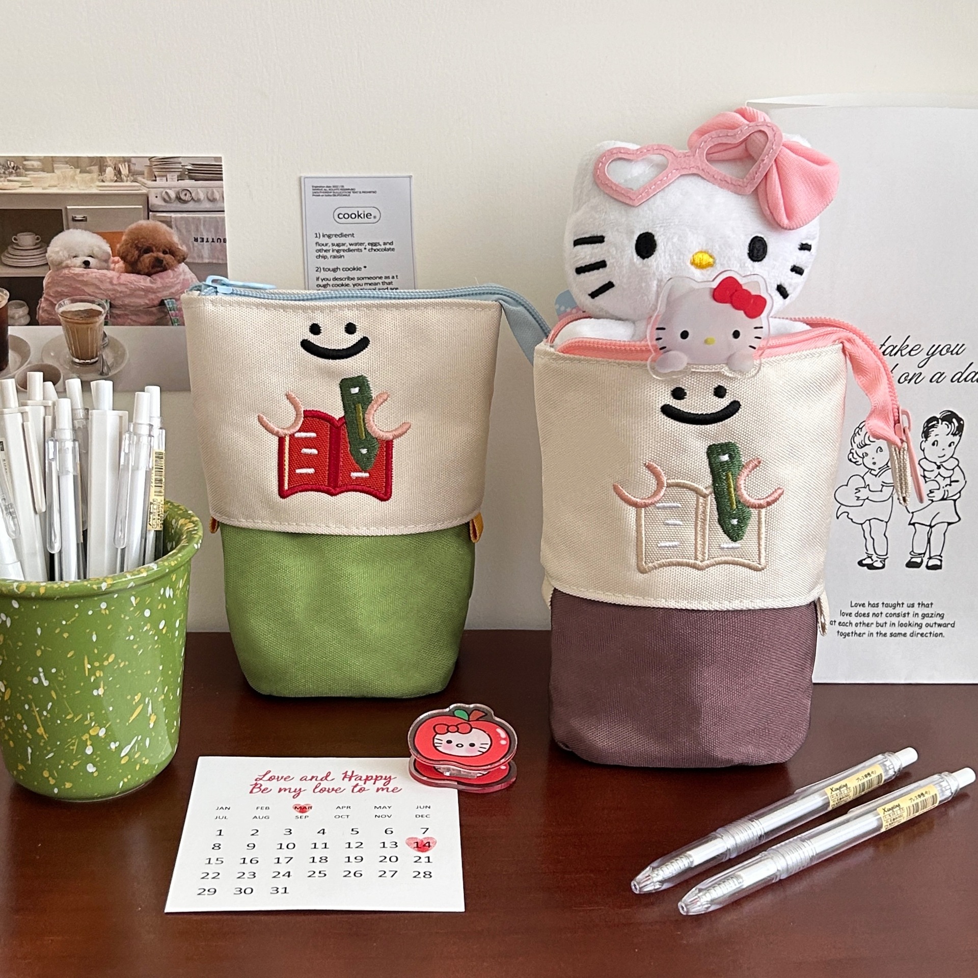 2024 New cartoon stationery bag ins large-capacity storage pen case, stackable makeup bag, high appearance level, telescopic pen holder details Picture