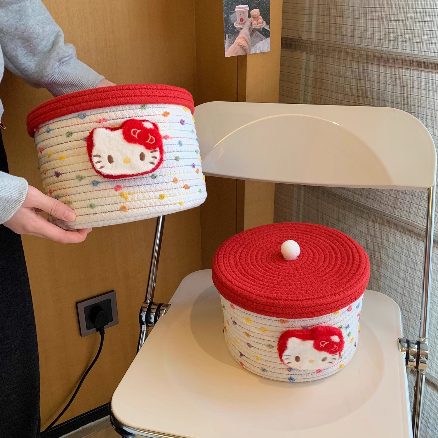 Cute cat cotton rope storage basket, woven large-capacity desktop dust-proof covered storage bucket, miscellaneous storage basket for home use Application Scenario